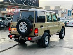 Toyota Land Cruiser 70